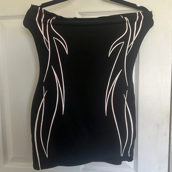 black gauze maxi dress Entro Black Flame Print Square Neck Long Sleeve Tiered Romper Small